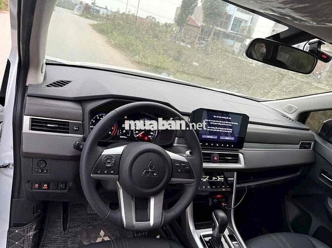 Mitsubishi Xpander 2023 Premium 1.5 AT - 28000 km