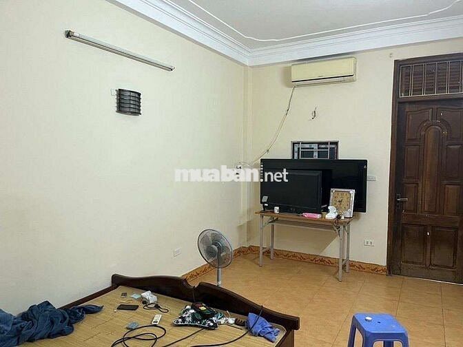 Định Công 35m 4 tầng sổ đỏ chính chủ 5.8 tỷ.