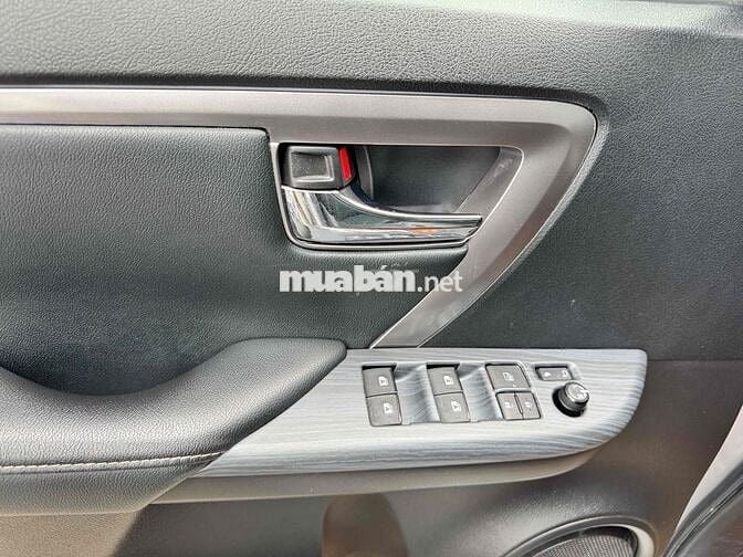 Toyota Fortuner 2.4G 4x2AT -2021 mấy dầu