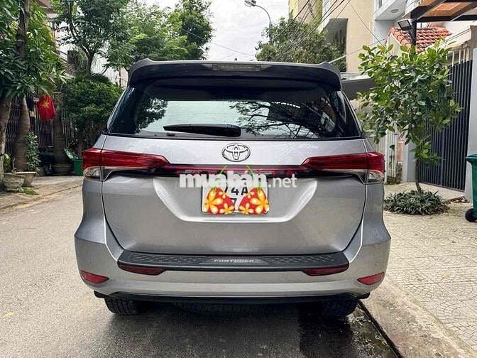 Toyota Fortuner 2.4G 4x2AT -2021 mấy dầu