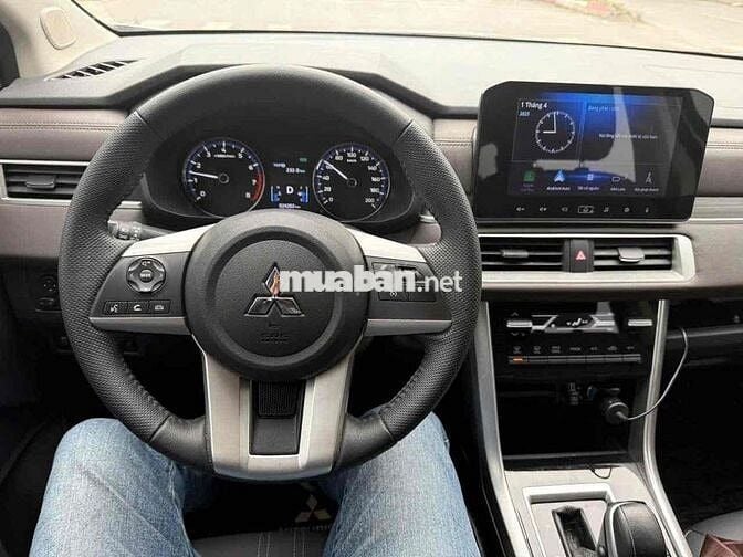 Mitsubishi Xpander 2023 Premium 1.5 AT - 28000 km