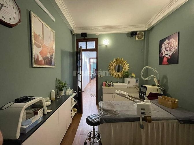 Bán nhà MP Nguyễn Phong Sắc. DT 55m2 x 4tầng, MT4.5m, vỉa hè rộng