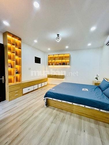 Chính chủ bán gấp nhà 49m², Đường Phạm Văn Hai, P5, Tân Bình.Hẻm thông
