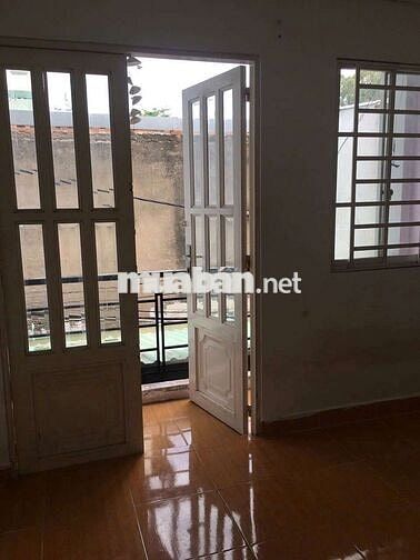 Cho thuê nhà ngay công viên Lê Thi Riêng p15 quận 10