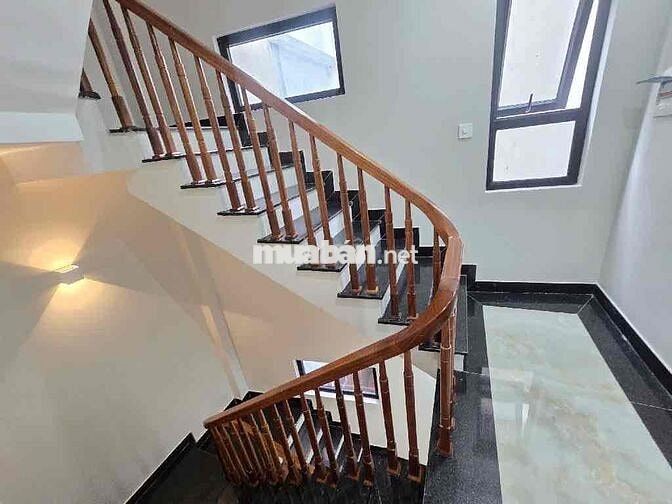 Bán nhà phố Vũ Xuân Thiều 35mx5 tầng