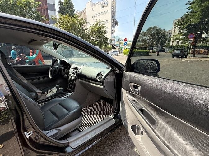 Cần bán Mazda-6 máy 2.0 MT xe rất đẹp, máy êm, lạnh buốt,...