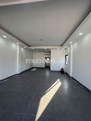 Bán Toà Văn Phòng Nguyên Hồng Xây Mới 9 Tầng Mặt Tiền 5M ( Ô Tô Tránh)