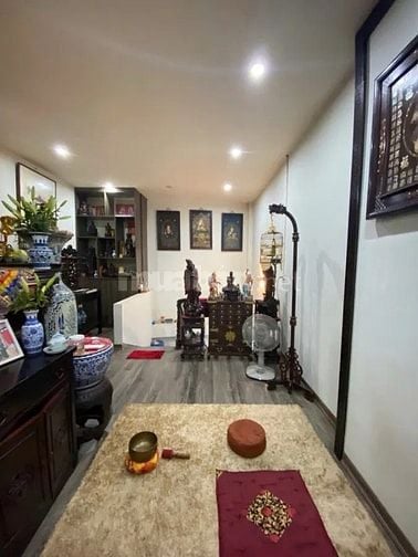 Bán nhà đẹp trung phố Bồ Đề 30,5m²x 4 tầng . Giá 7,75 tỷ.