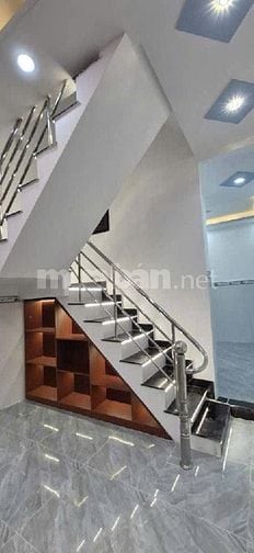 Nhà ĐẸP 03 Tầng SHR Ngay Cầu Nguyễn Khoái, 4x14m