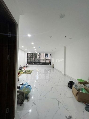 Bán Toà Văn Phòng Nguyên Hồng Xây Mới 9 Tầng Mặt Tiền 5M ( Ô Tô Tránh)