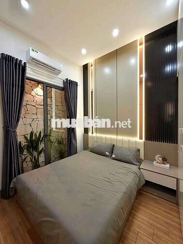 Nhà xây mới sát biển Nguyễn Tất Thành, Đà Nẵng,  gần chợ Hải Sản