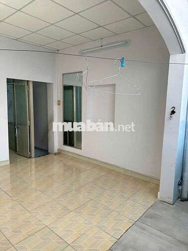 Cho thuê nhà hẻm oto gần Võ Văn Ngân chỉ 7tr tháng. Nhà mới sạch sẽ