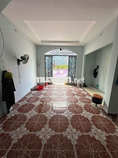 Cho thuê nhà hẻm oto gần Võ Văn Ngân chỉ 7tr tháng. Nhà mới sạch sẽ