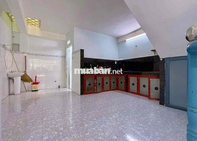 NHÀ MỚI DIỆN TÍCH LỚN 68M2 HCĐ_KHU TÊN LỬA_BÌNH TÂN_GIÁ CHỈ 5 TỶ NHỈNH