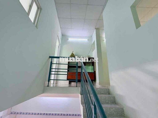 NHÀ MỚI DIỆN TÍCH LỚN 68M2 HCĐ_KHU TÊN LỬA_BÌNH TÂN_GIÁ CHỈ 5 TỶ NHỈNH