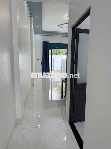 Kẹt tiền gấp bán nhà mới ở ngay 120m2,Long Khánh,Đồng Nai,đường ô tô