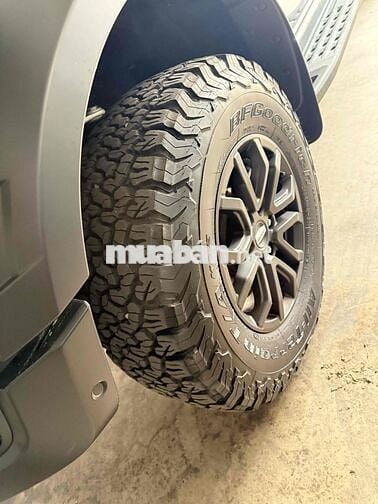 Ford Raptor dk T12/ 2023 odo 26.000 bản full
