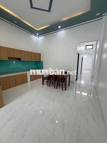 Kẹt tiền gấp bán nhà mới ở ngay 120m2,Long Khánh,Đồng Nai,đường ô tô