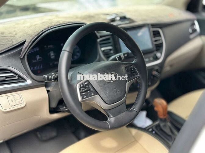 187 2023 1.4 AT - 50000 km