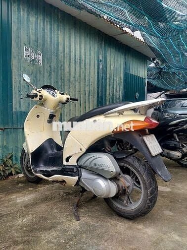 Honda @ màu Kem máy êm giá rẻ 4tr
