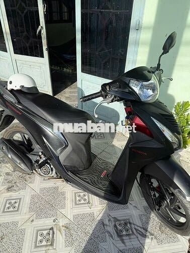 Mình cần tiền bán nhanh e nó