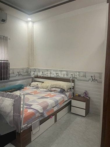 Bán gấp nhà Nguyên Hồng P1 Gò Vấp 1 trệt 1 lầu,50m2, Giá tốt 1 tỷ 850 