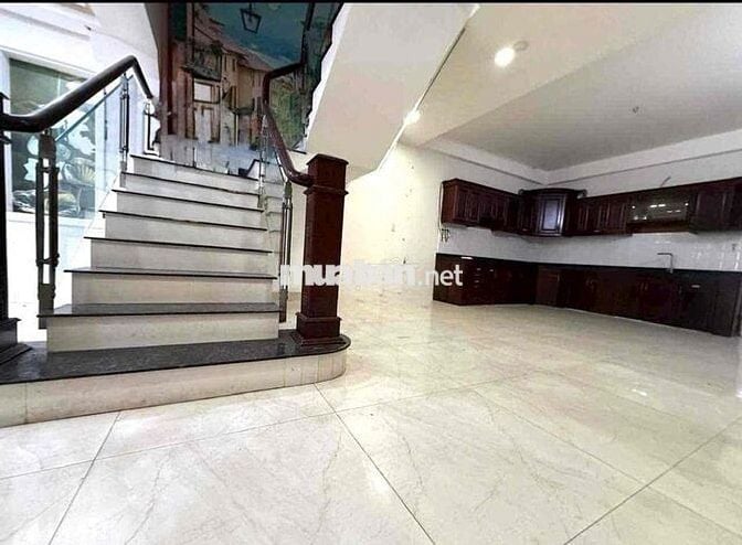 Mặt Tiền ĐS19-Tên Lửa, 100m2, 3lầu1lửng, nhà đẹp, đường lớn, đông đúc