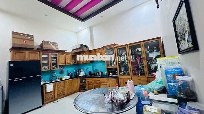 Bán nhà mặt tiền KD đường Hoàng Diệu BMT