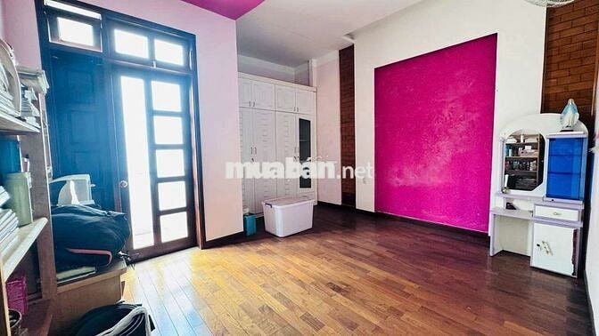 Bán nhà mặt tiền KD đường Hoàng Diệu BMT