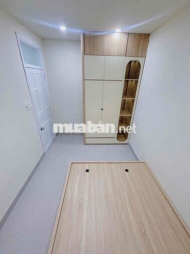 NHÀ TRUNG TÂM PHỐ HẺM TRẦN HƯNG ĐẠO ĐƯỜNG 2 Ô TÔ