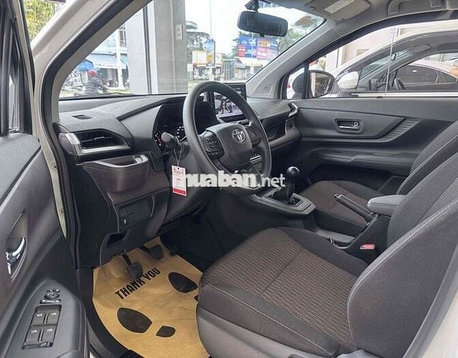 Toyota Avanza Premio 1.5 MT 2024 Siêu Lướt
