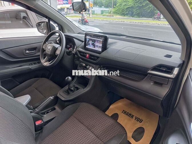 Toyota Avanza Premio 1.5 MT 2024 Siêu Lướt
