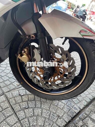 Yamaha Nouvo 5 Fi Trắng Xanh Đen biển số thành phố