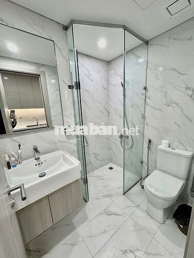 Chính chủ cần bán căn Stu 28m2 toà V3 tầng siêu đẹp