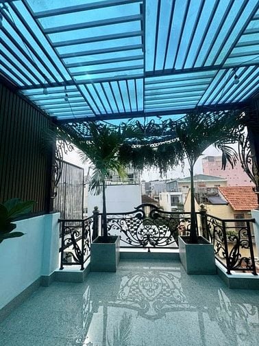 Gấp bán;gấp bán nhà đẹp+mới 63m2 sát mặt tiền Lý phục Man giá tốt 9ty5