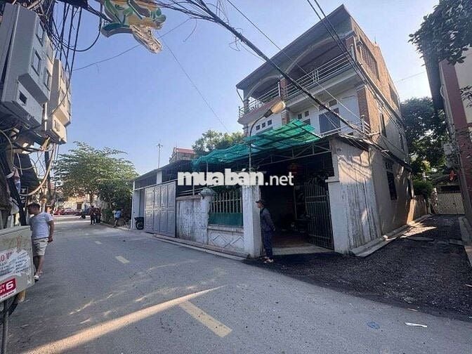 Chính chủ bán mảnh đất đẹp Ngọc Thụy Diện tích: 54m Giá: 6.35 tỷ