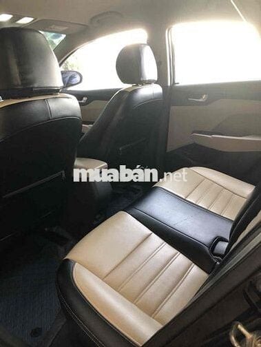 Hyundai Accent 2018 1.4 MT - 300000 km