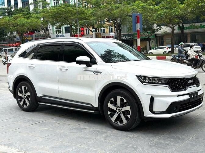 Kia Sorento Dầu Luxury 2024 màu trắng