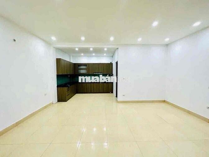 Âu Cơ - Tứ Liên - 5 tầng thang máy - 15m ra mặt phố - vừa ở vừa cho th