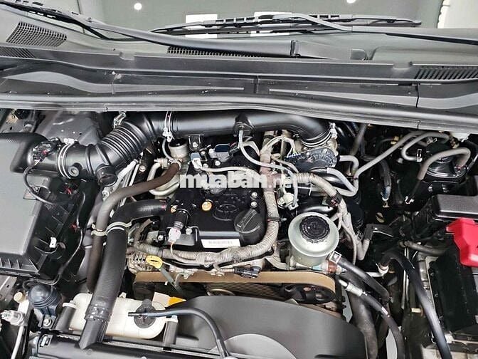 Toyota Innova 2019 2.0E - 131000 km