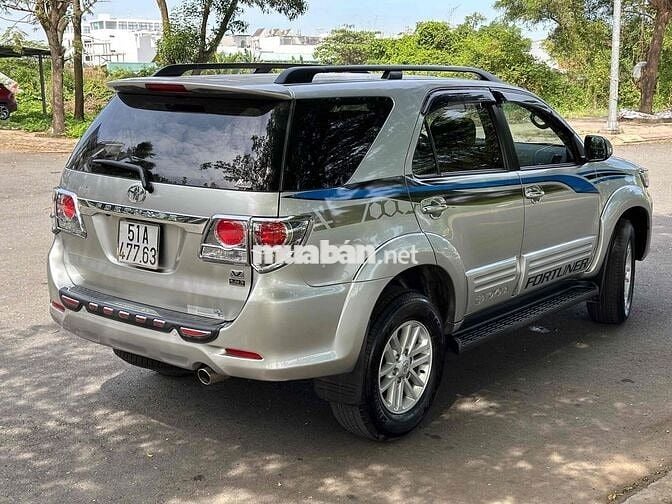 Toyota Fortuner 2013 2.7V 4x4 AT - 50500 km