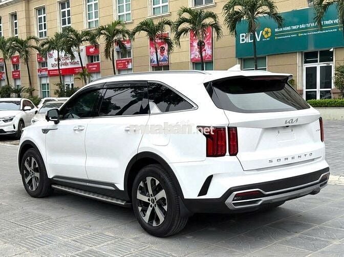 Kia Sorento Dầu Luxury 2024 màu trắng