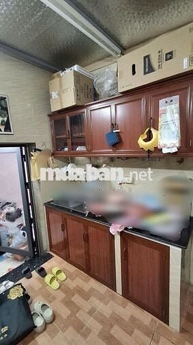 Cho thuê nhà vừa ở vừa tiện kinh doanh.