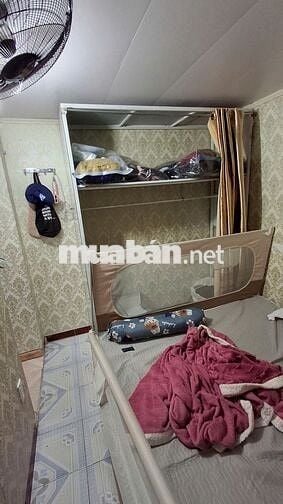 Cho thuê nhà vừa ở vừa tiện kinh doanh.