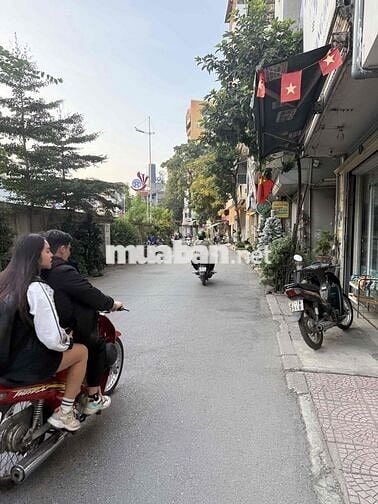 Âu Cơ - Tứ Liên - 5 tầng thang máy - 15m ra mặt phố - vừa ở vừa cho th