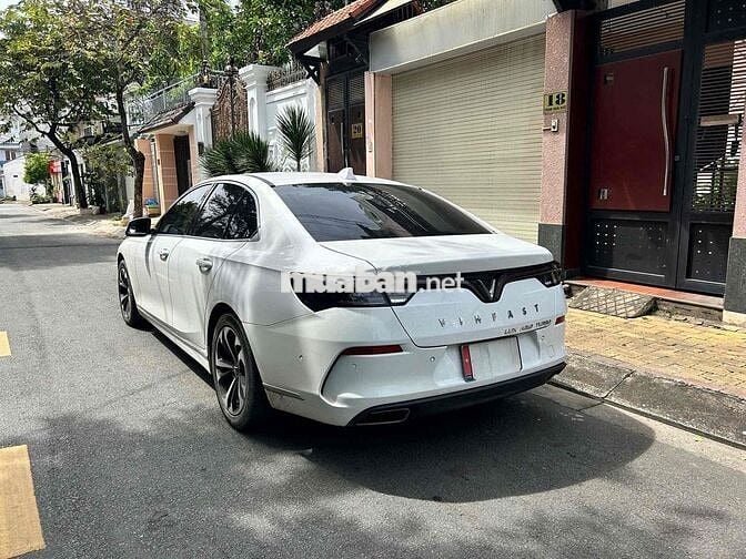 VinFast Lux A Plus 2022 Trắng 50000 km
