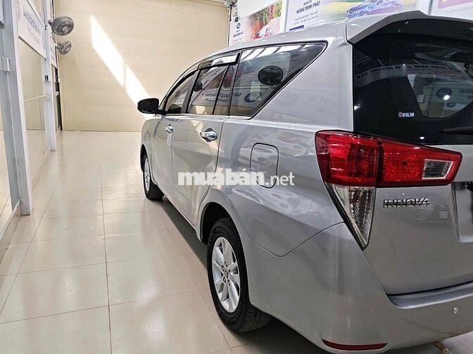 Toyota Innova 2019 2.0E - 131000 km