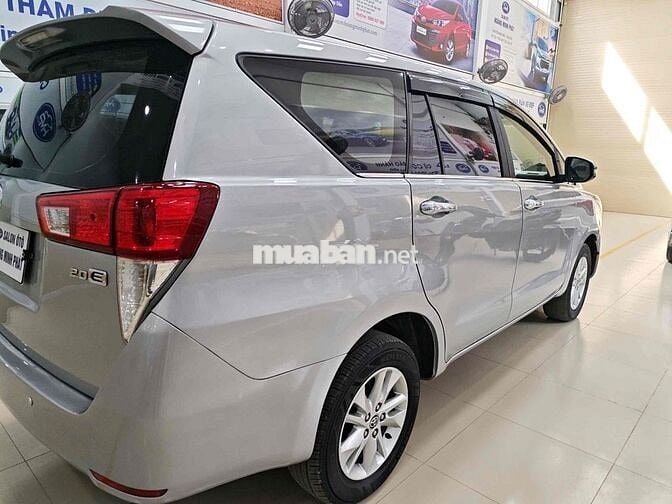 Toyota Innova 2019 2.0E - 131000 km