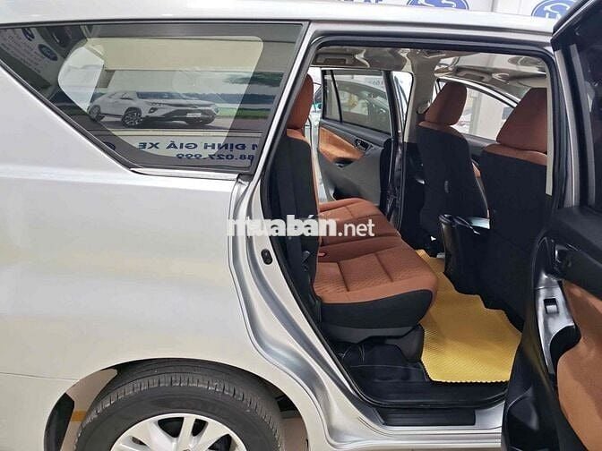 Toyota Innova 2019 2.0E - 131000 km