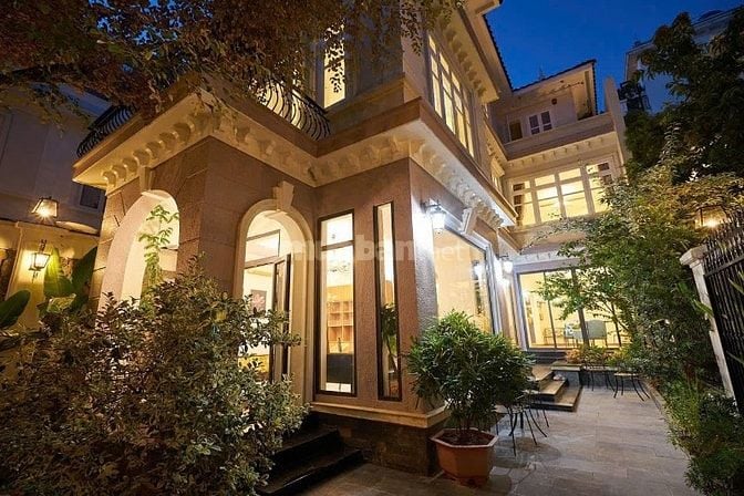 Biệt Thự Gần Mỹ Đình - Khu Cao Cấp Bảo Vệ 24/7  - 270M2 - 95 Tỷ.